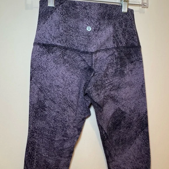 Lululemon Align Crop Pixel Print | size 4 - Picture 3 of 9
